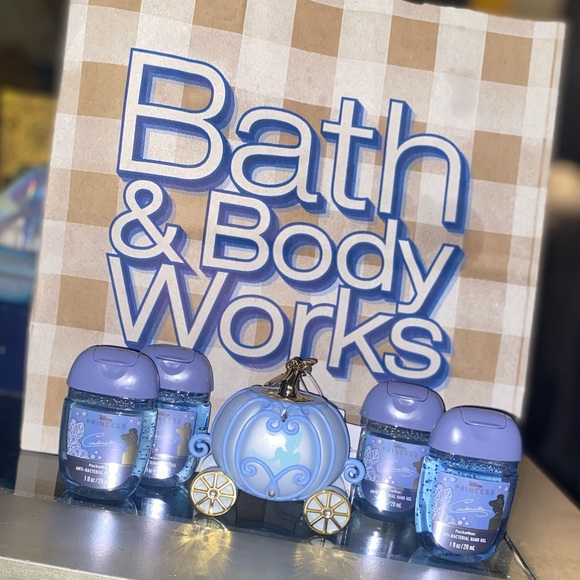 Bath & body works x Disney Cinderella pocketbac holder & hand gels bundle - Picture 3 of 8